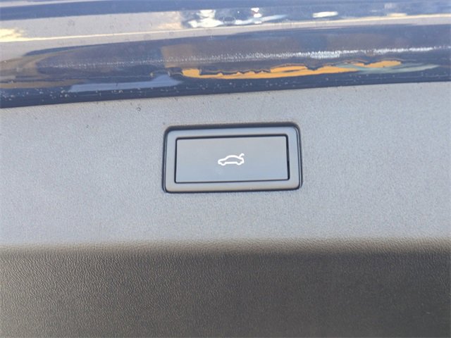 New 2026 Volkswagen Tiguan SE image 14