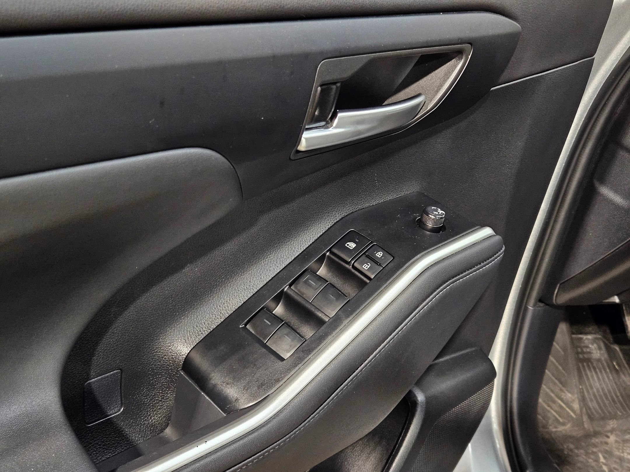 Certified 2025 Toyota Highlander XLE AWD/4WD image 21