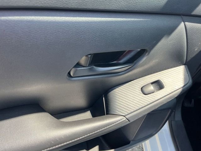 Used 2024 Nissan Sentra SV FWD image 30