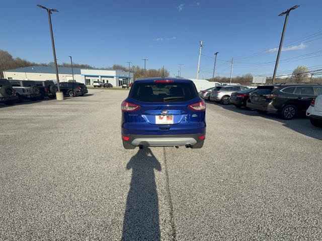 Used 2016 Ford Escape SE w/ SE Cold Weather Package AWD/4WD image 3