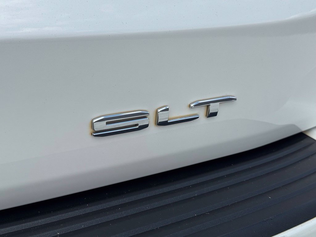 Used 2023 GMC Yukon XL SLT AWD/4WD image 15