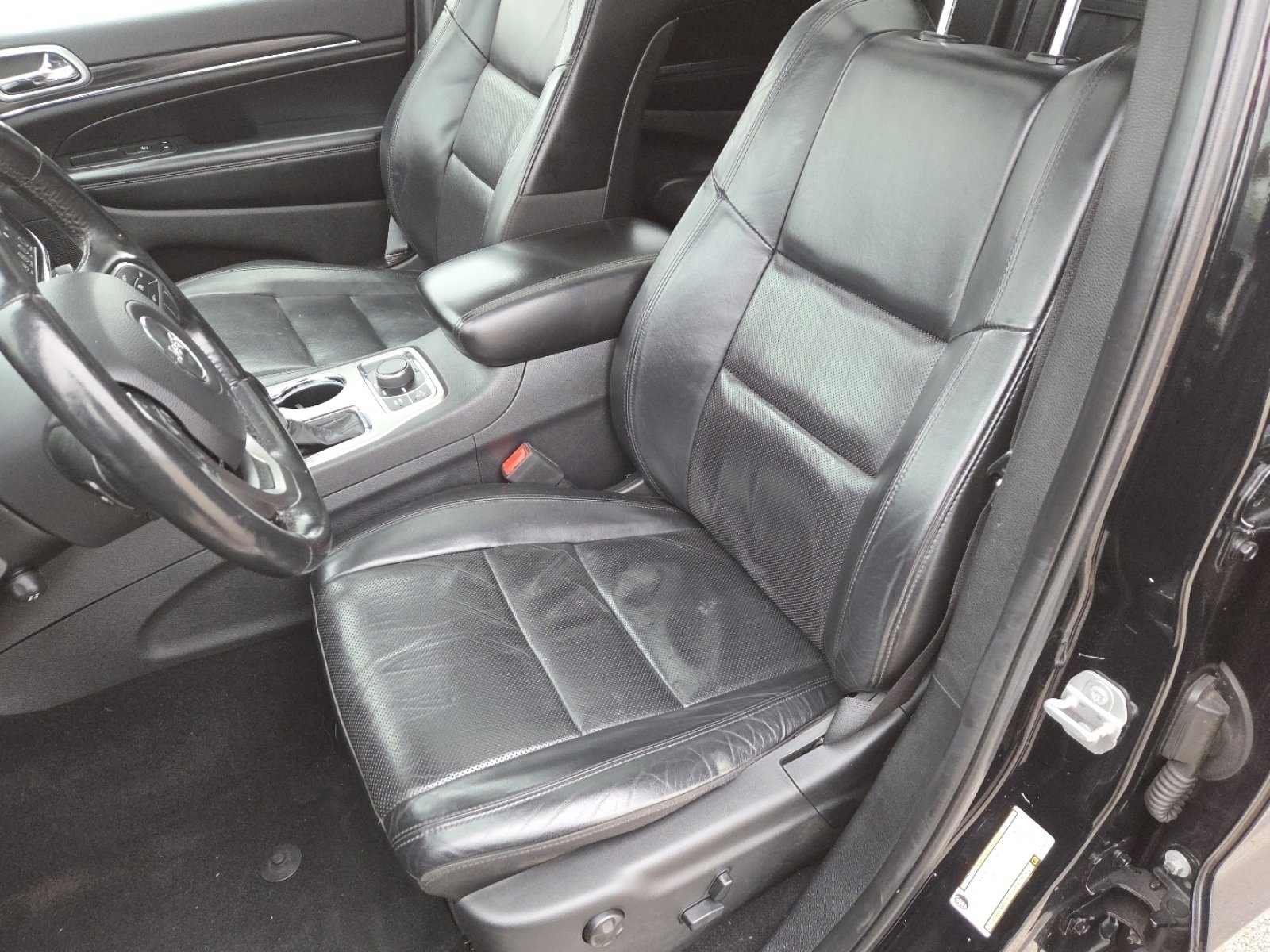 Used 2019 Jeep Grand Cherokee Limited w/ Luxury Group II image 25