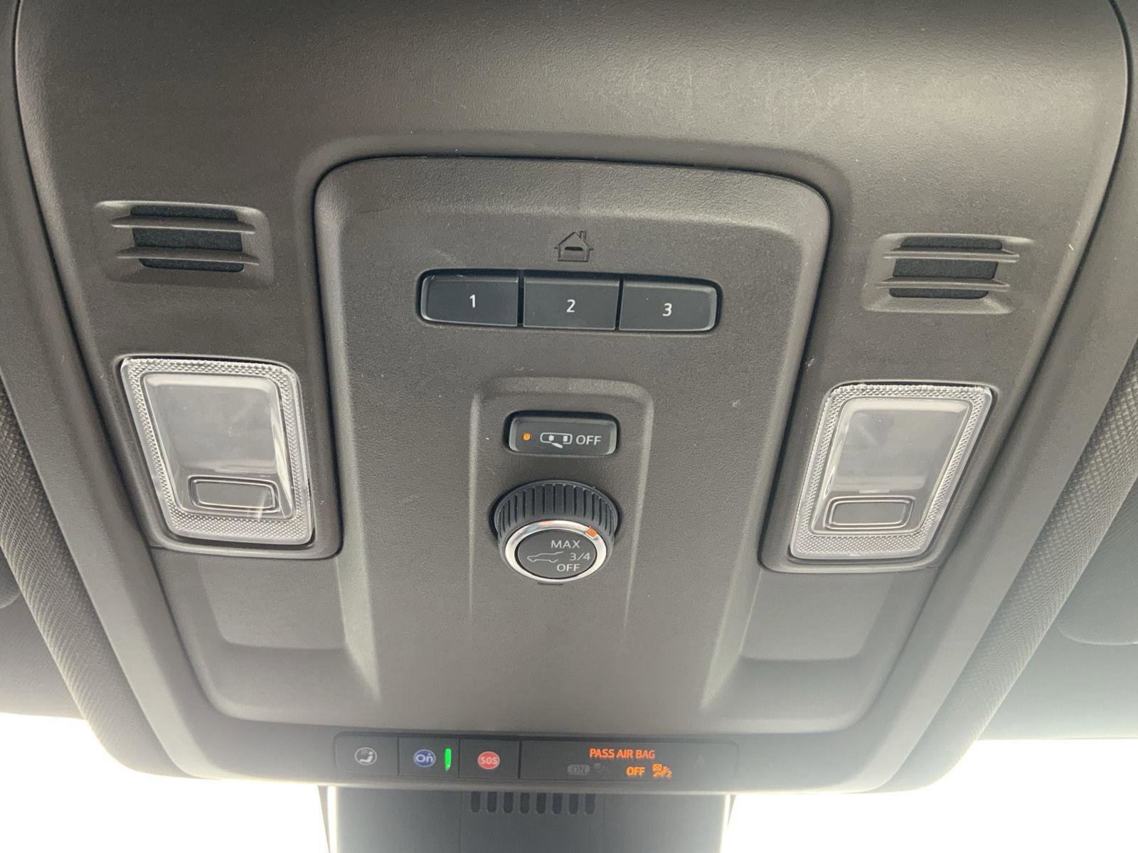 Used 2023 GMC Yukon SLT image 56