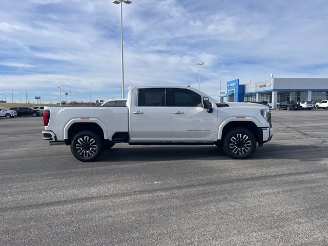 Used 2024 GMC Sierra 2500 Denali Ultimate image 4