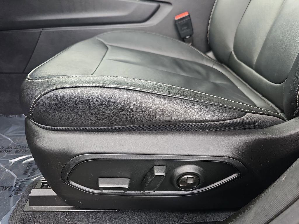 Used 2022 Jeep Grand Cherokee Limited 4xe w/ MOPAR Finishing Package image 33