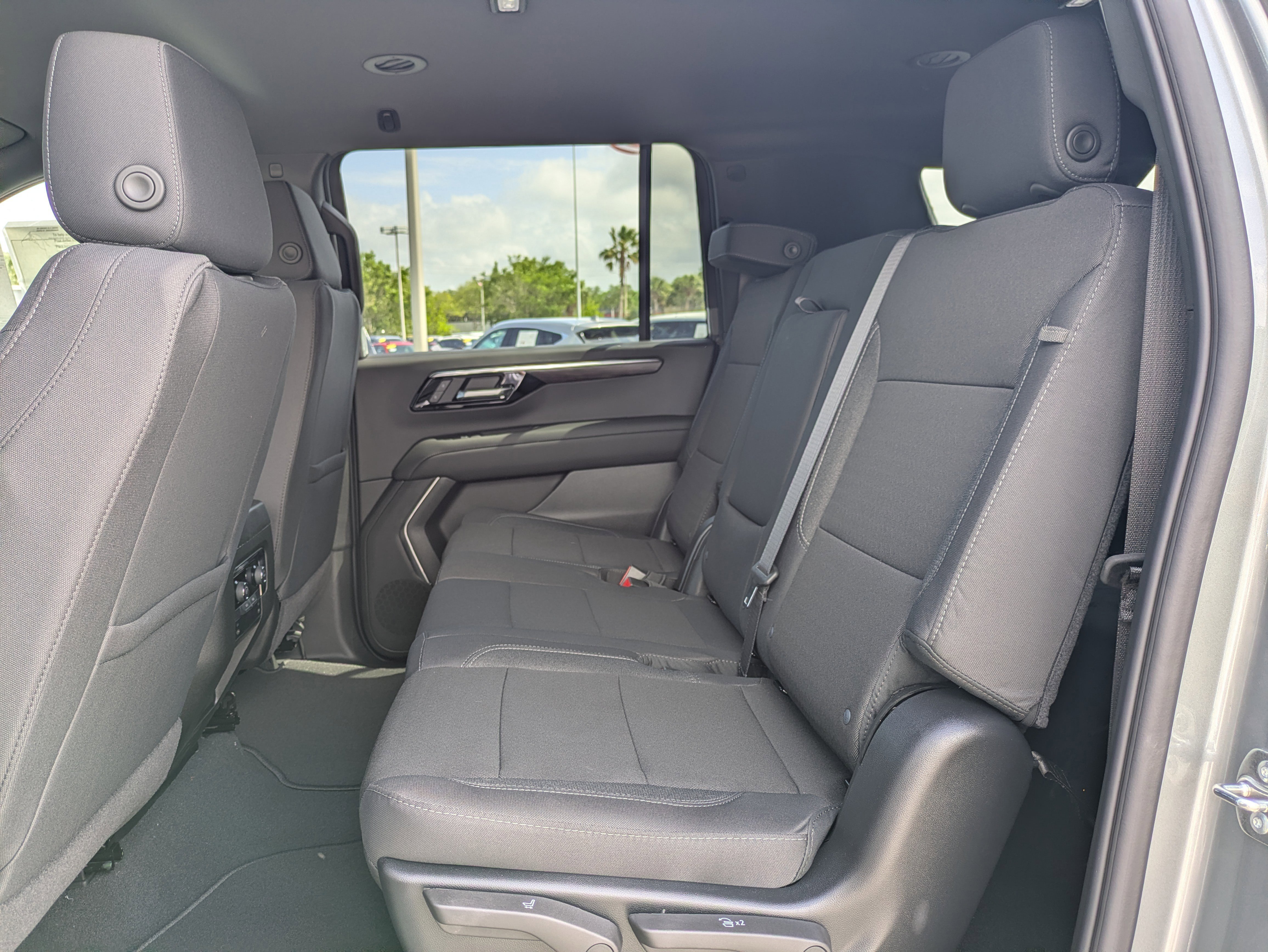 New 2026 Chevrolet Suburban LS RWD image 13