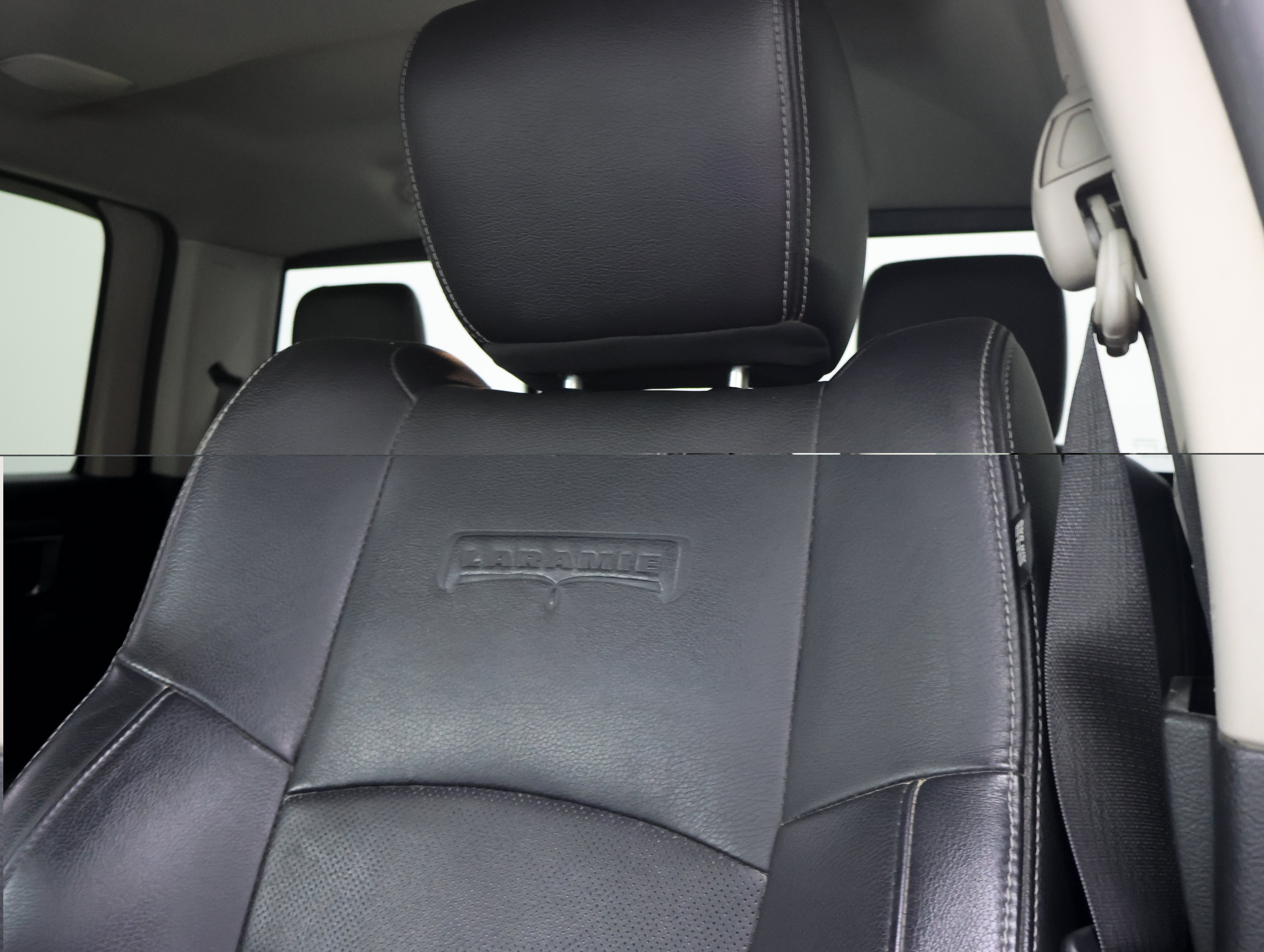 Used 2017 RAM 2500 Laramie w/ Sport Appearance Group AWD/4WD image 42