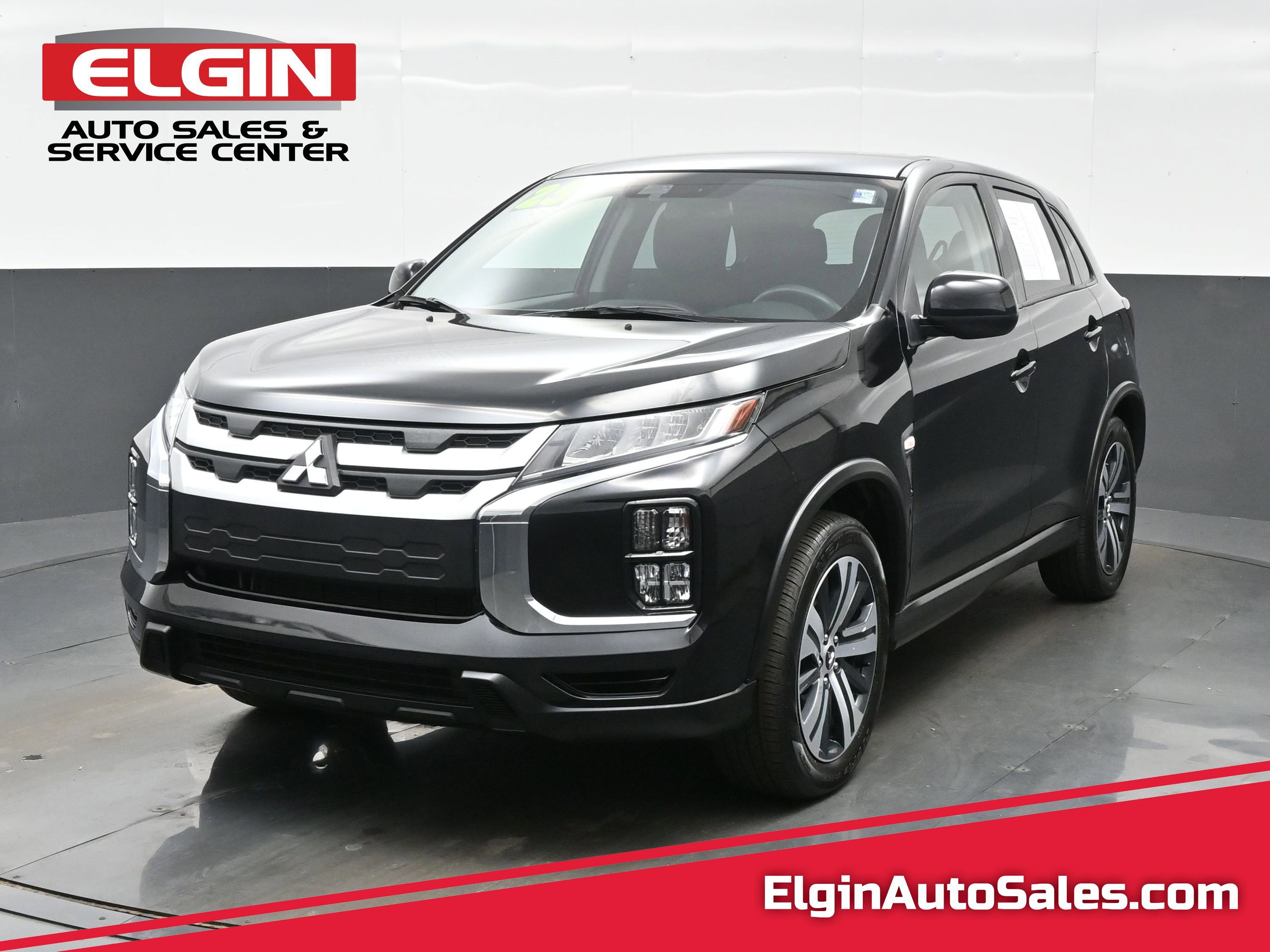 Used 2025 Mitsubishi Outlander SE
