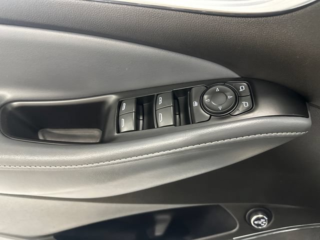 Used 2024 Buick Enclave Essence w/ Experience Buick Package AWD/4WD image 25