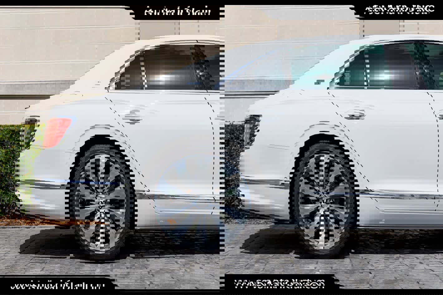 Used 2021 Bentley Flying Spur W12 image 18