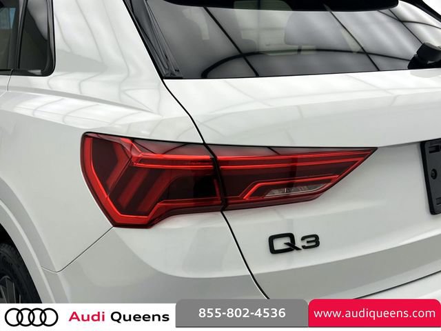 Used 2023 Audi Q3 2.0T Premium w/ Convenience Package AWD/4WD image 10