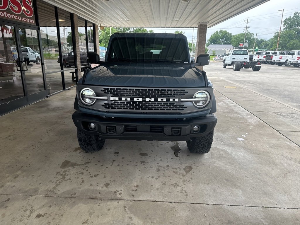New 2025 Ford Bronco Badlands image 2