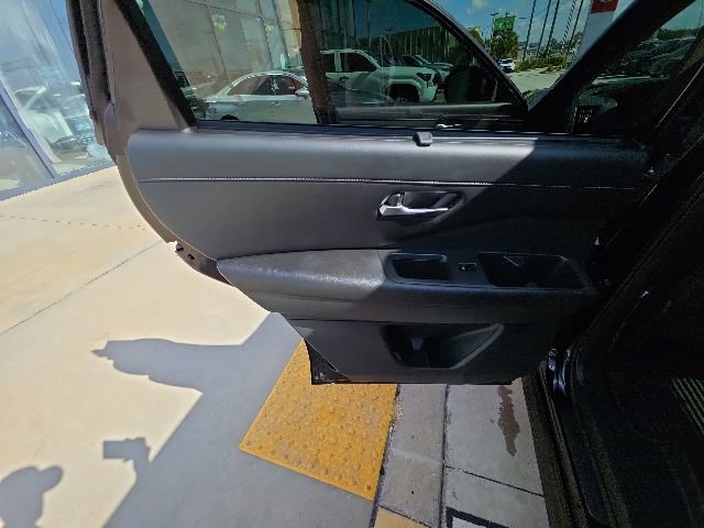Used 2024 Nissan Pathfinder SL w/ Cargo Package FWD image 22