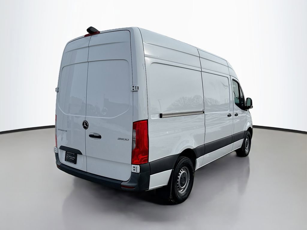 Used 2023 Mercedes-Benz Sprinter 2500 image 7