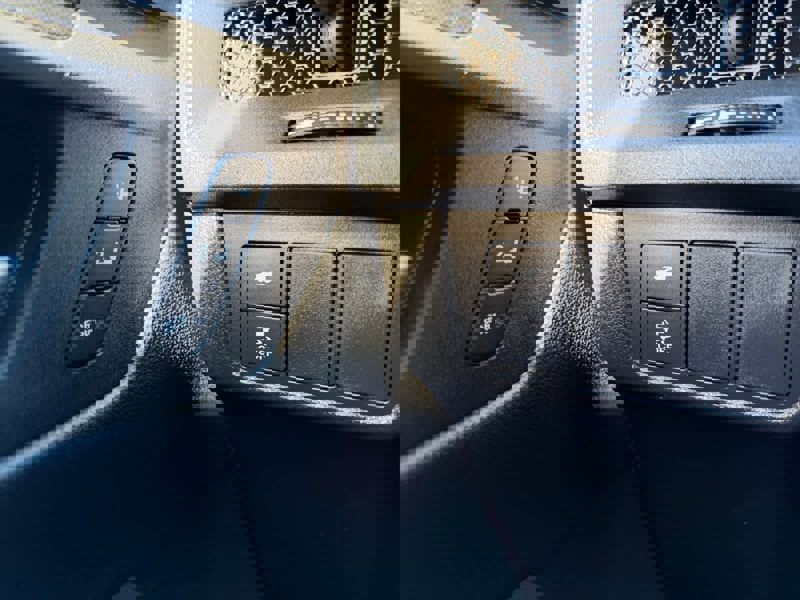 Used 2024 Honda CR-V Sport-L image 25