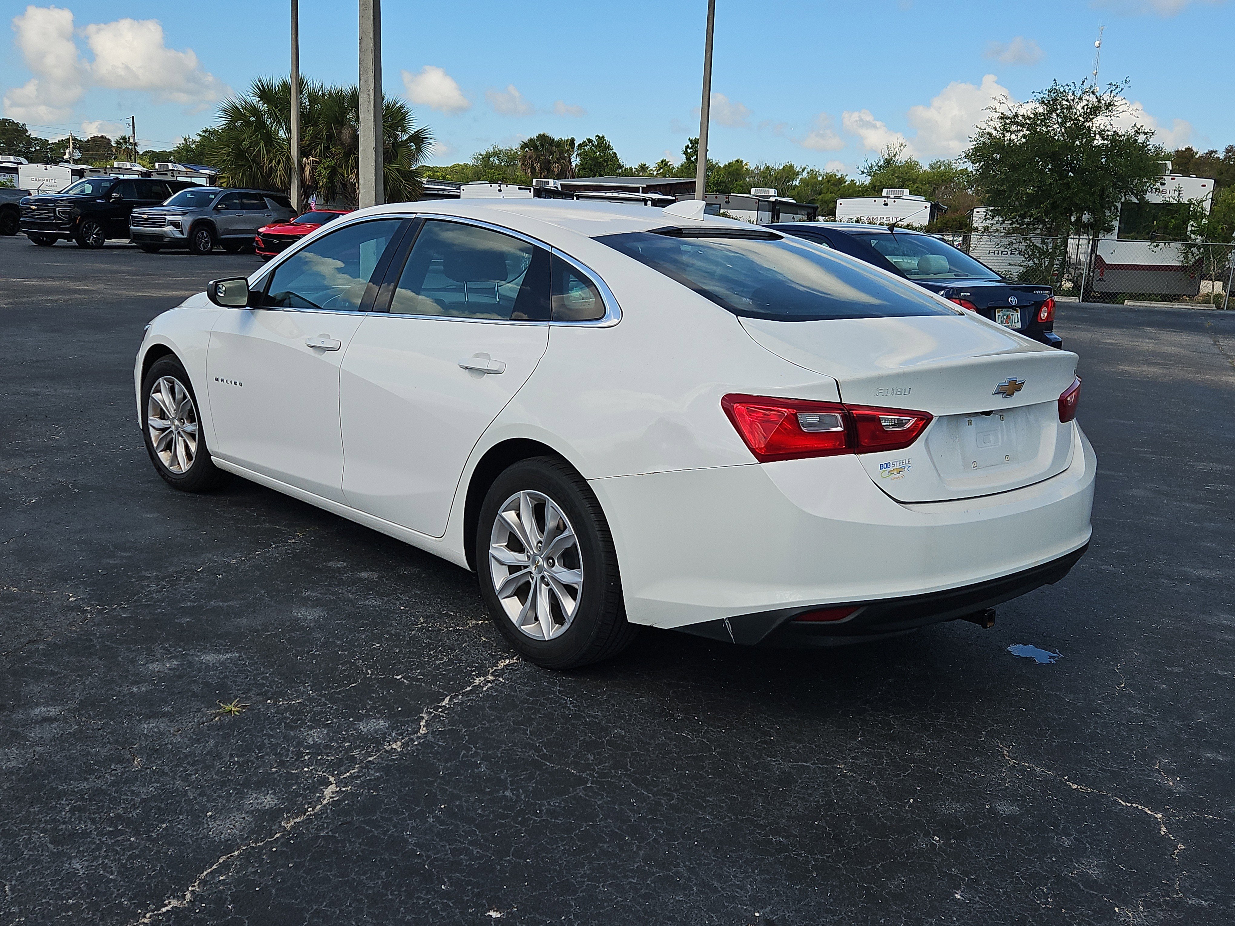 Used 2023 Chevrolet Malibu LT FWD image 4