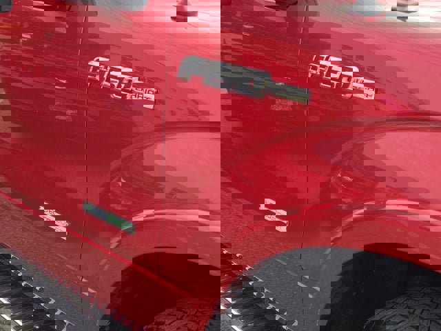 Used 2012 Ford F150 Lariat w/ Lariat Chrome Pkg image 5