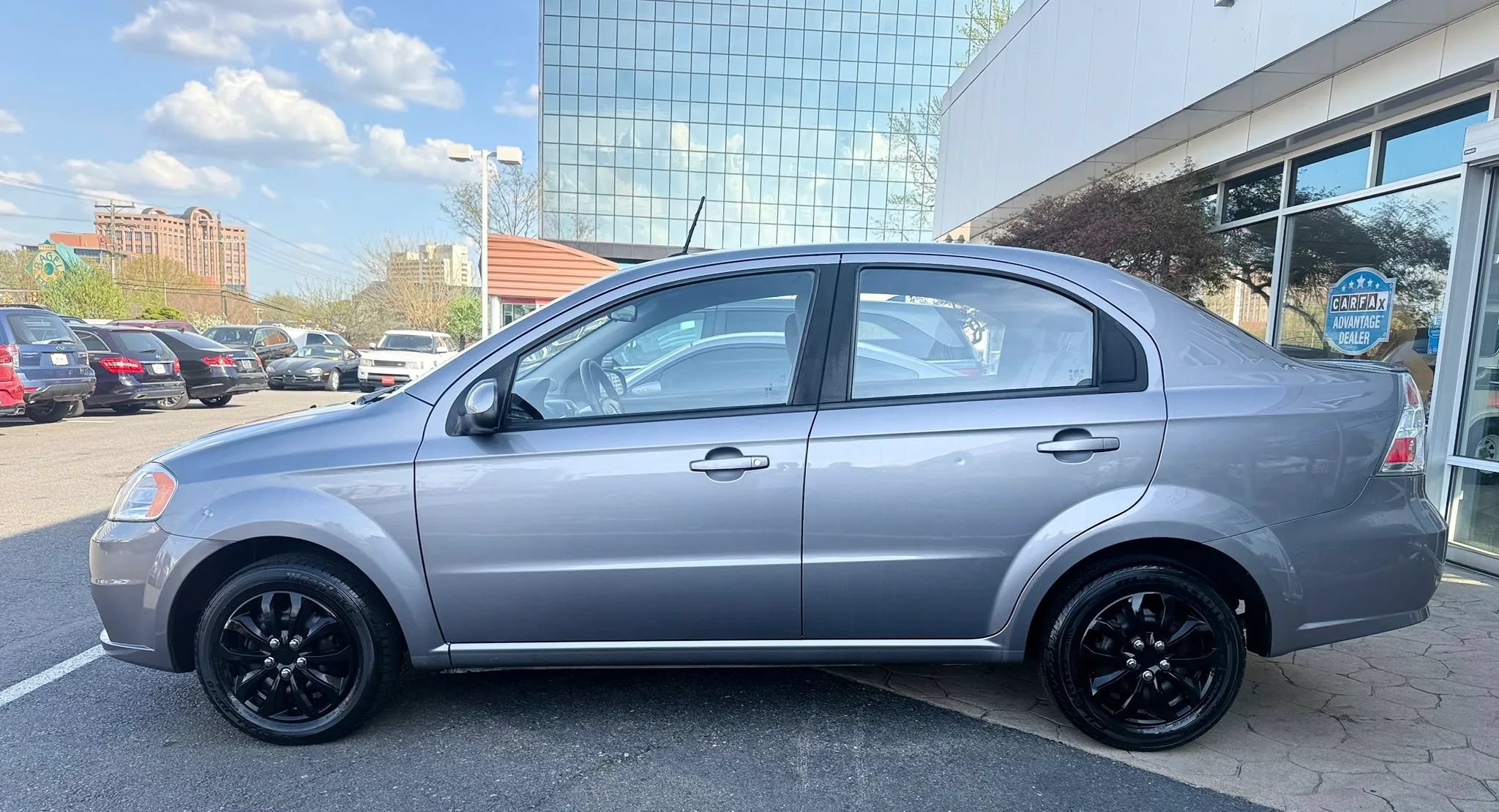 Used 2011 Chevrolet Aveo LT w/ Power and Convenience Package FWD image 4