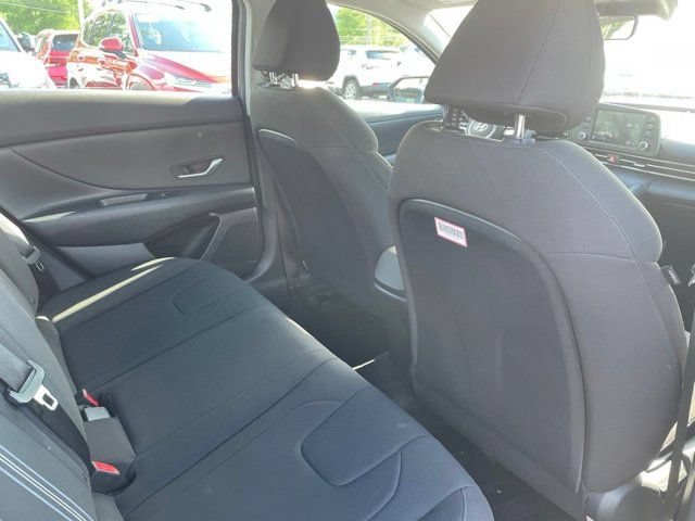 Used 2023 Hyundai Elantra SEL FWD image 11