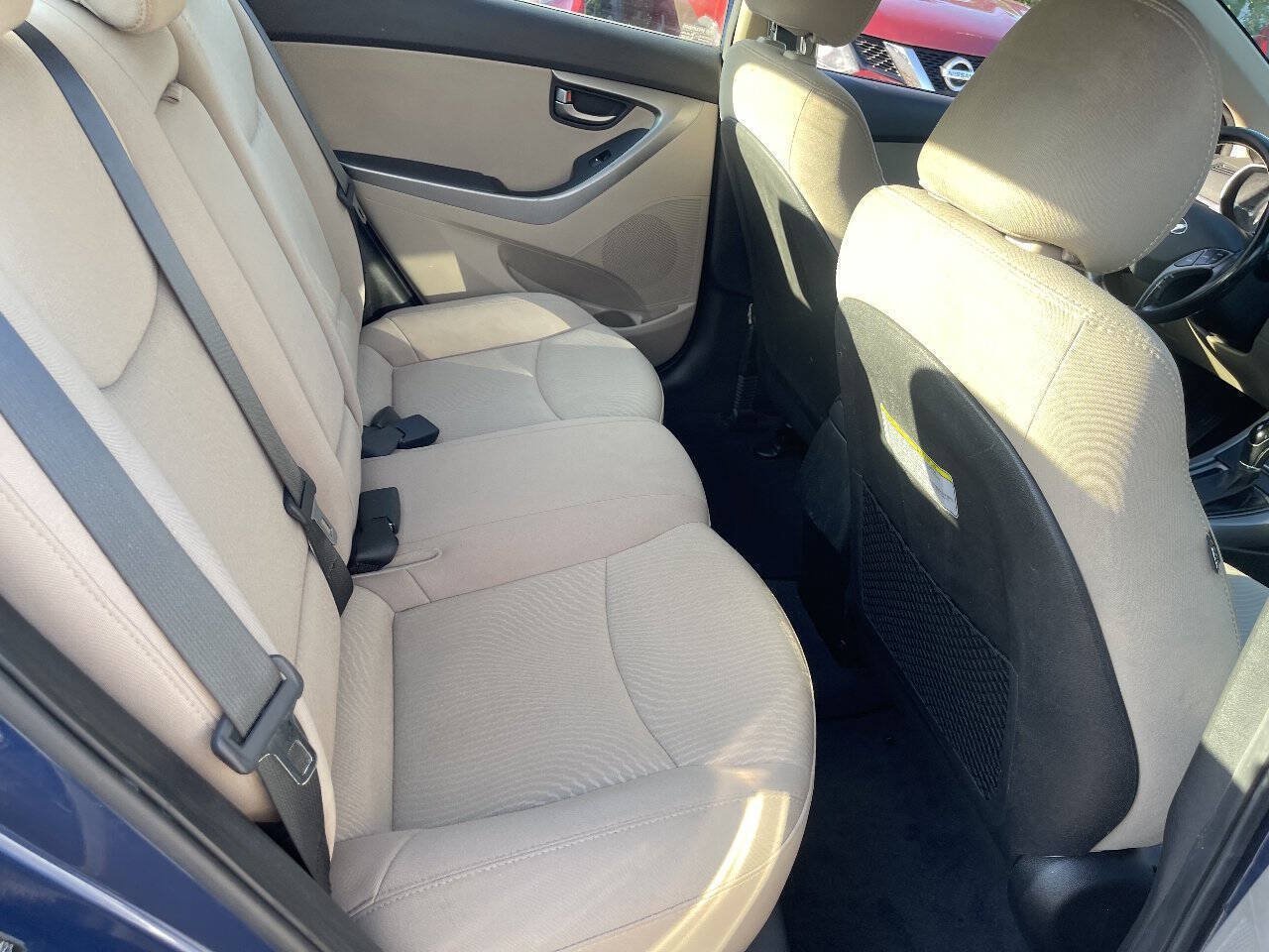 Used 2016 Hyundai Elantra Value Edition FWD image 17