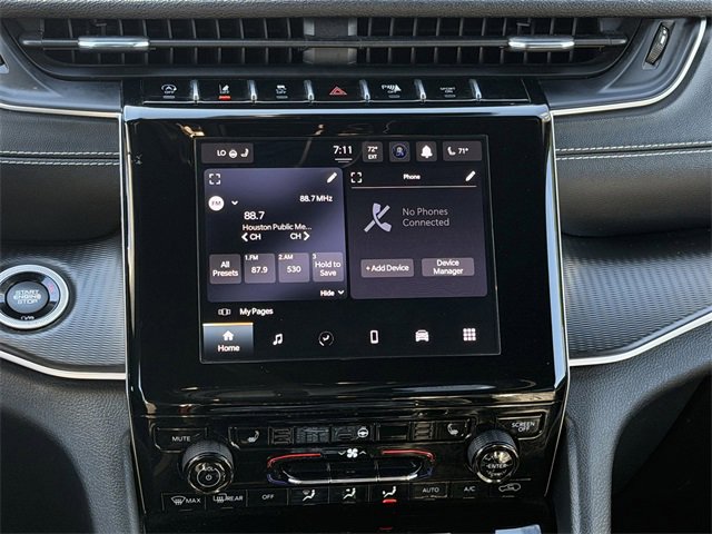 Used 2023 Jeep Grand Cherokee L Laredo image 15