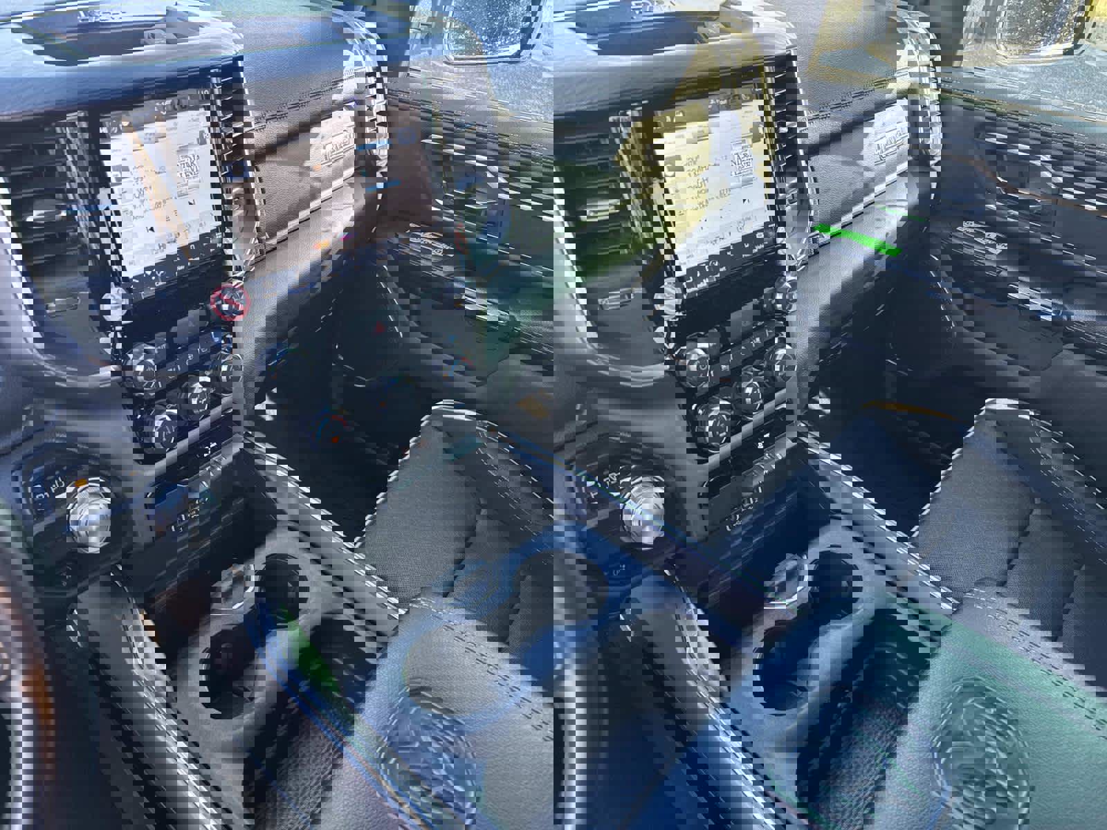 Used 2024 RAM 1500 Laramie image 23