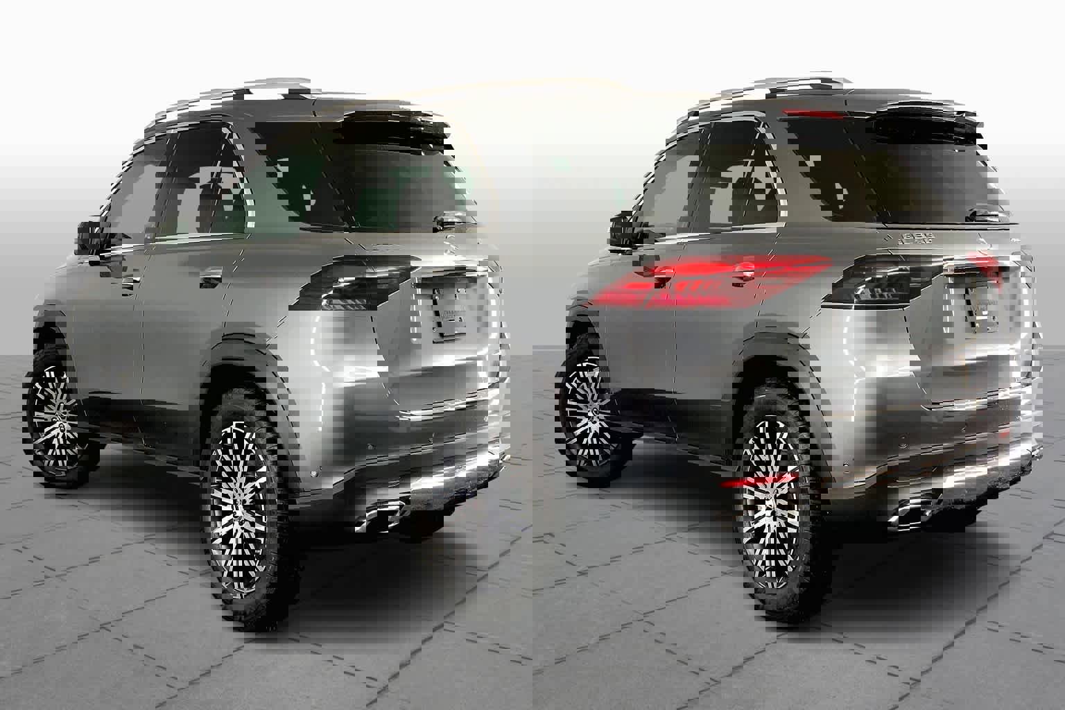 New 2025 Mercedes-Benz GLE 350 4MATIC image 4