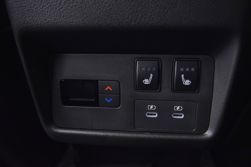 Used 2026 Nissan Rogue Platinum w/ Platinum Premium Package image 43