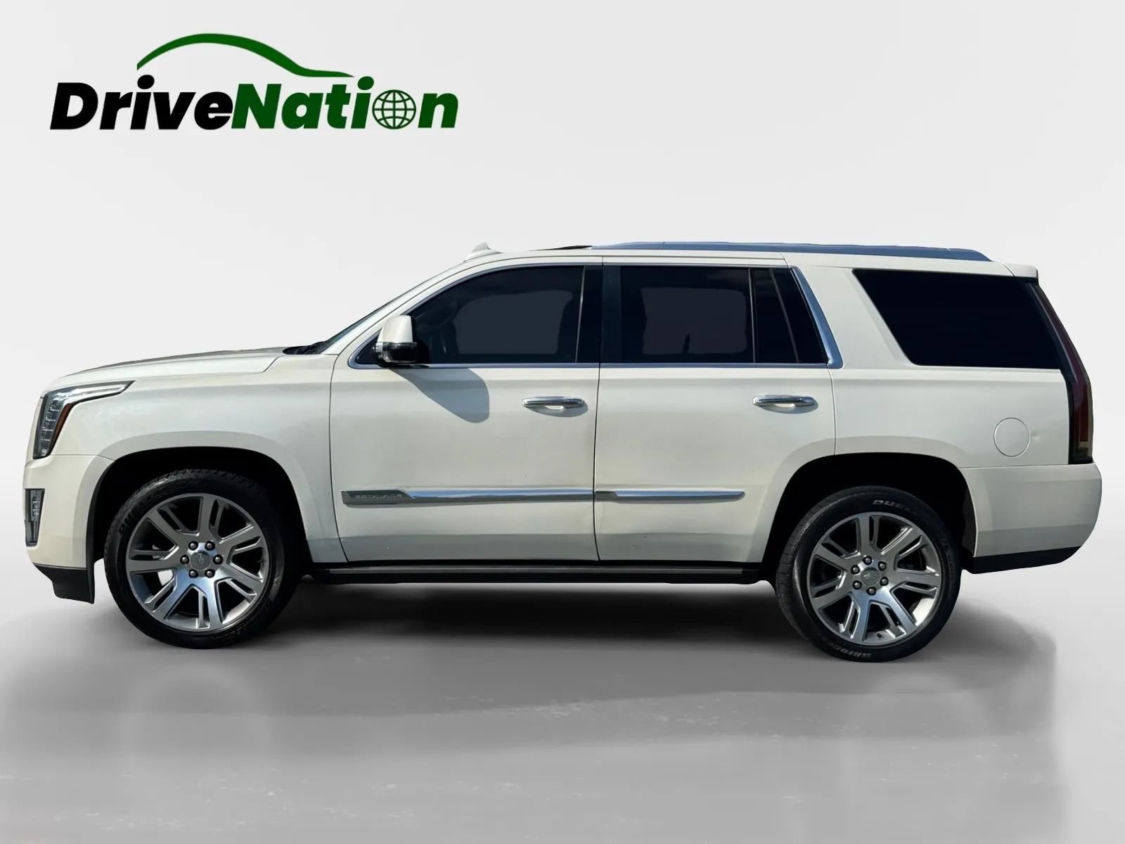 Used 2015 Cadillac Escalade Platinum RWD image 8
