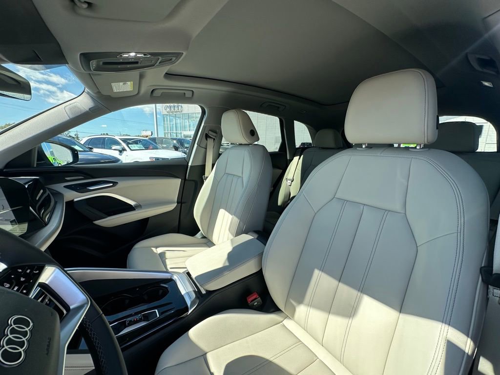 New 2025 Audi Q5 Premium Plus image 12