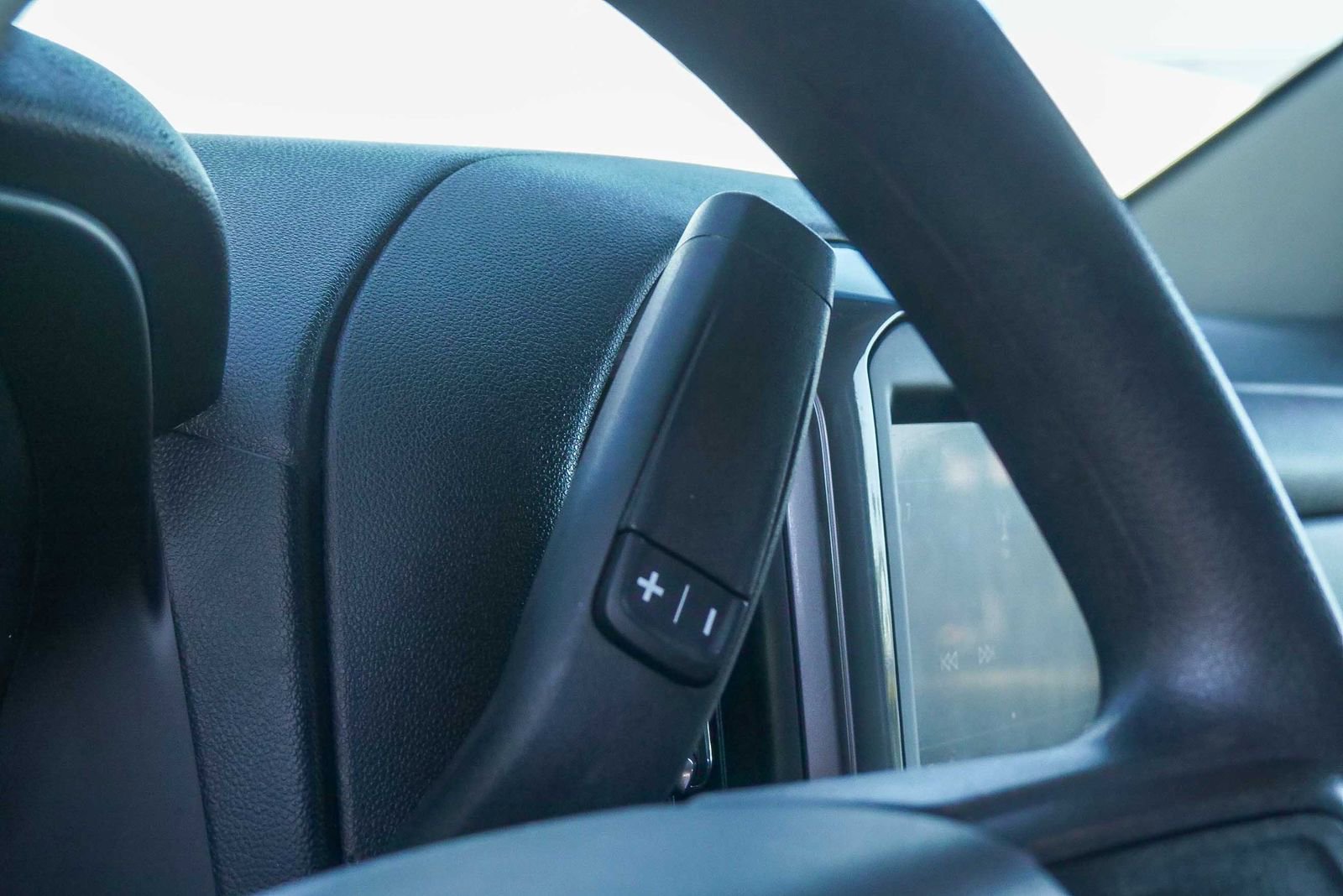 Used 2020 Chevrolet Silverado 1500 Custom Trail Boss image 18