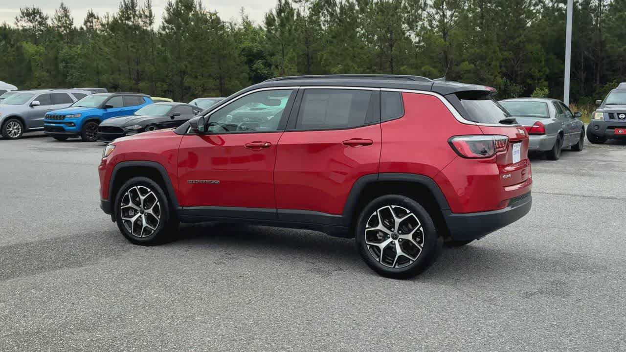 Used 2025 Jeep Compass Limited AWD/4WD image 6