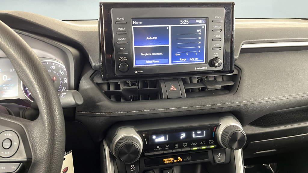 Used 2020 Toyota RAV4 LE w/ All Weather Liner Package AWD/4WD image 30