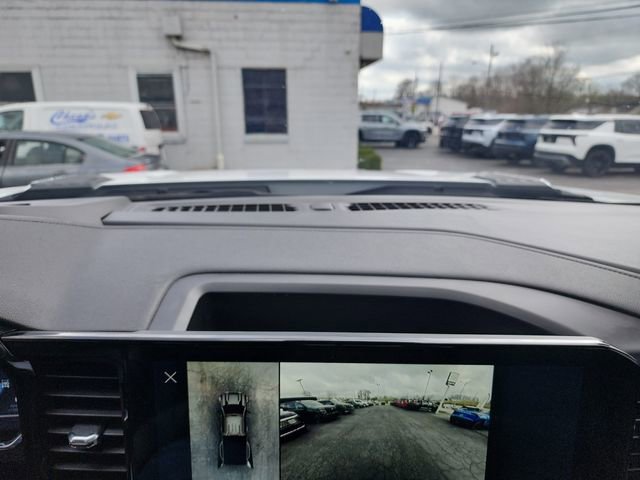 Used 2024 Chevrolet Silverado 3500 LTZ w/ LTZ Convenience Package image 29