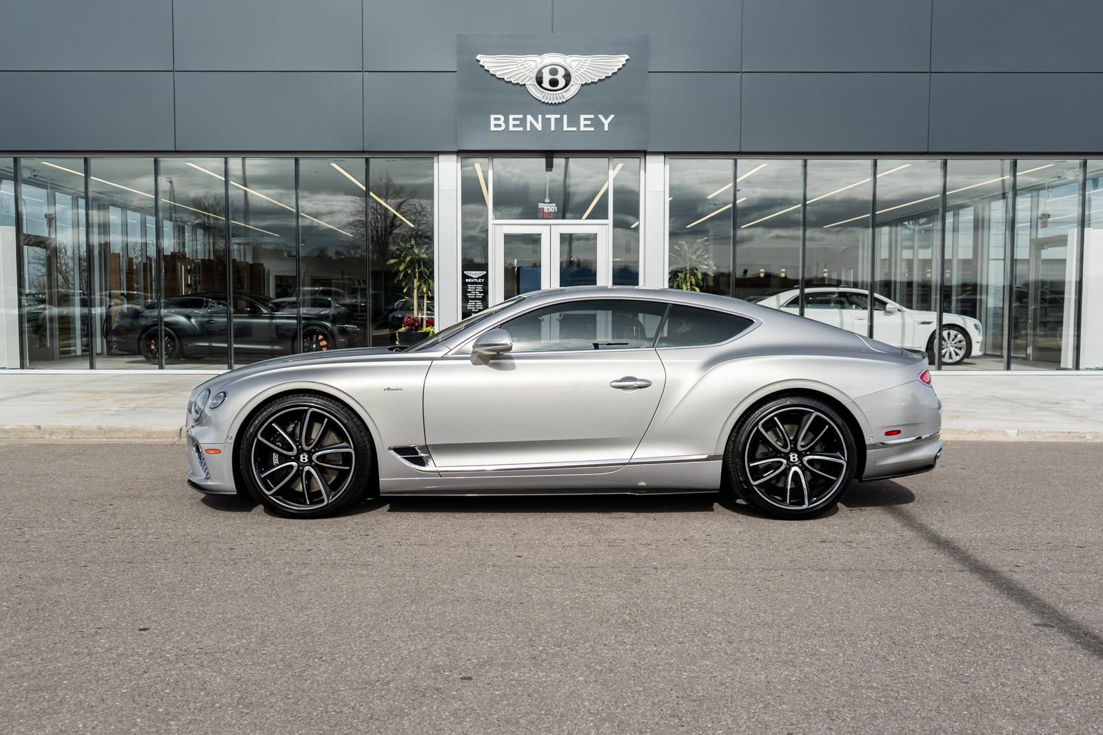 Certified 2023 Bentley Continental GT Azure image 5