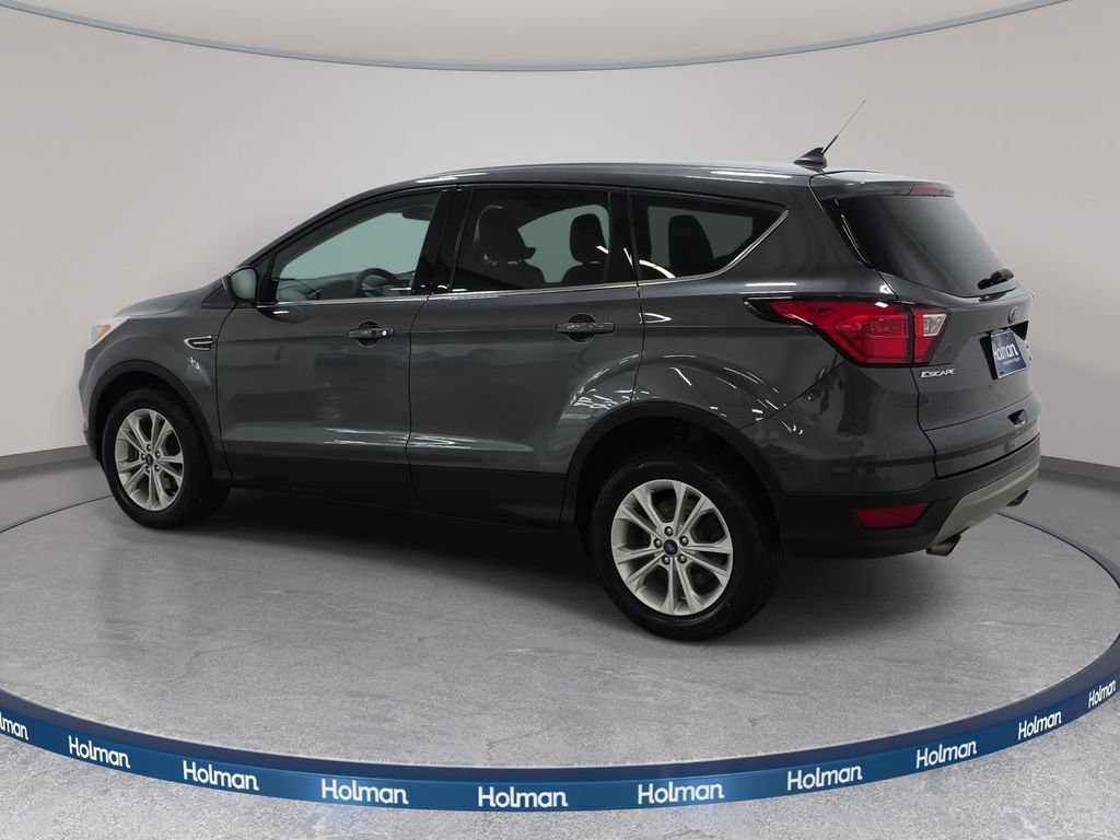 Used 2019 Ford Escape SE FWD image 8