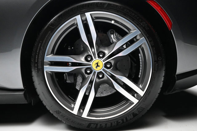 Used 2022 Ferrari Portofino M RWD image 51