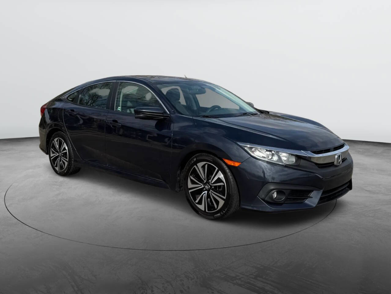 Used 2016 Honda Civic EX-T image 4