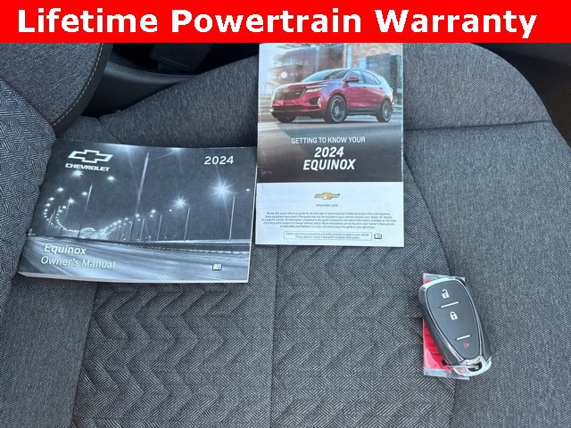Used 2024 Chevrolet Equinox LT image 18