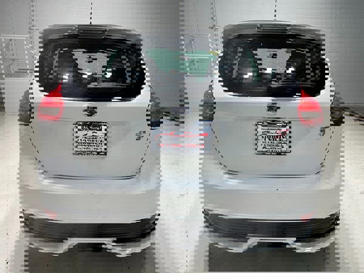Used 2017 Ford Focus ST image 7
