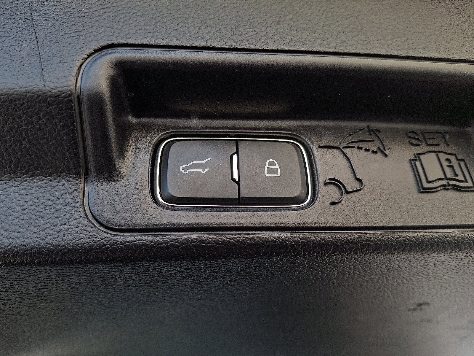 Certified 2022 Ford Explorer ST w/ Equipment Group 401A image 30