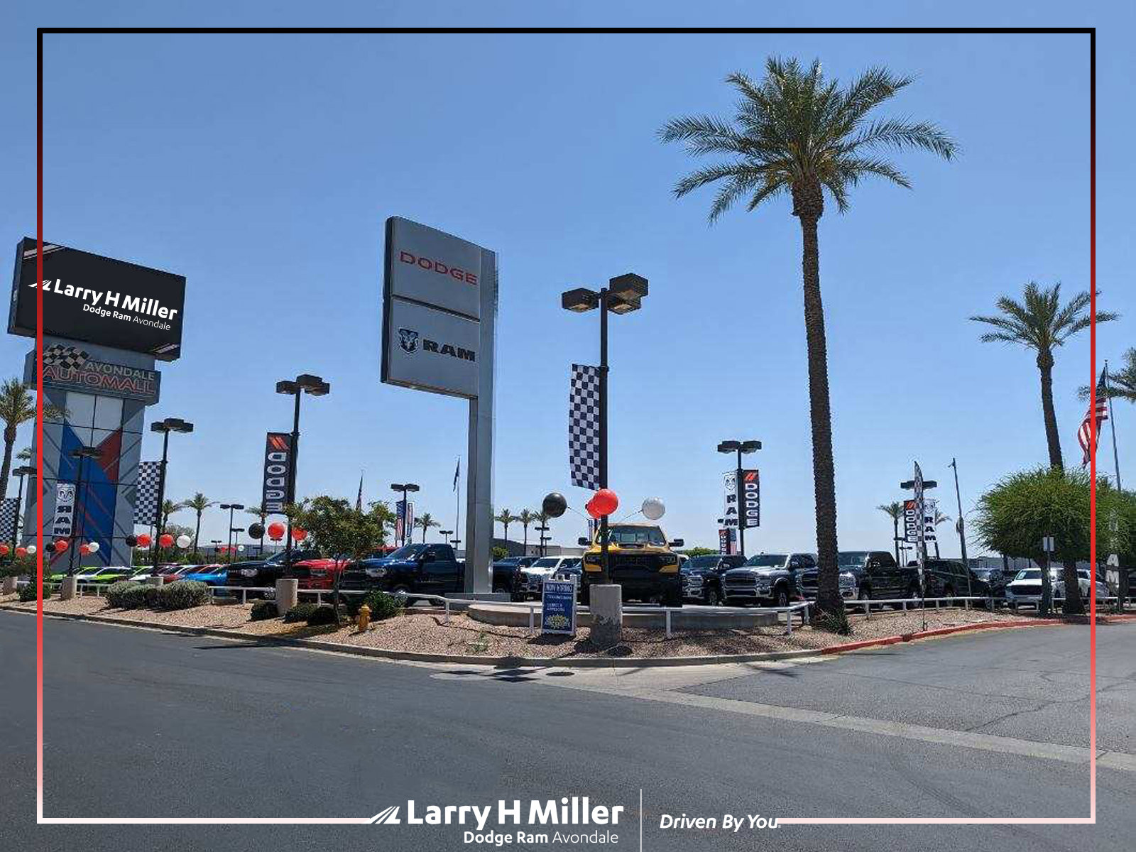 Used 2023 Jeep Grand Cherokee Laredo image 37