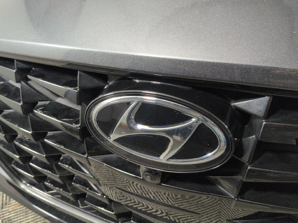 Used 2023 Hyundai Sonata Limited w/ Preferred Accessory Package FWD image 15