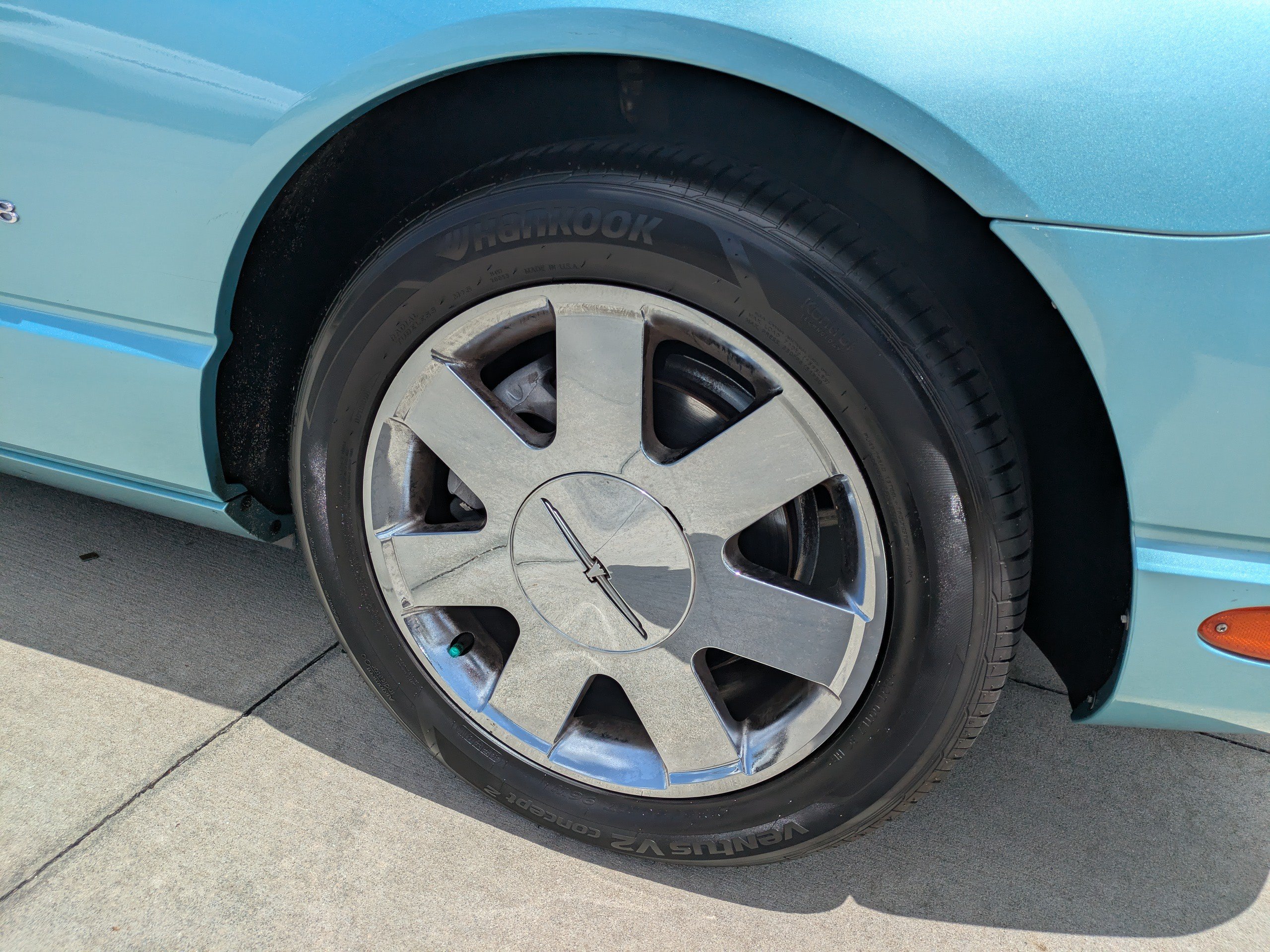 Used 2002 Ford Thunderbird RWD image 9