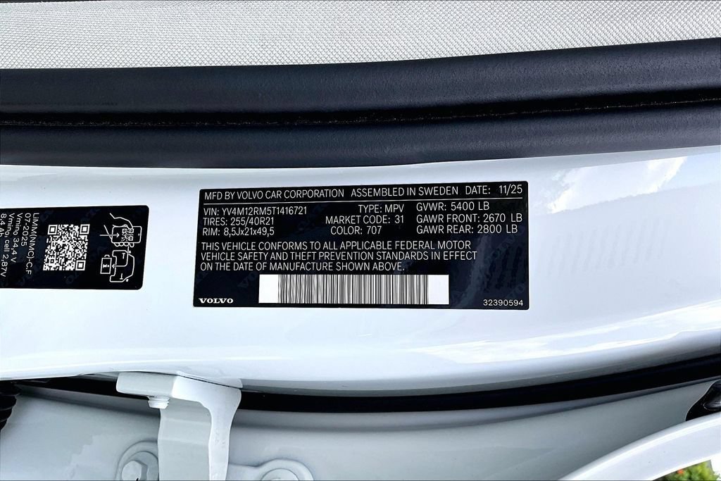 Used 2026 Volvo XC60 B5 Ultra AWD/4WD image 45