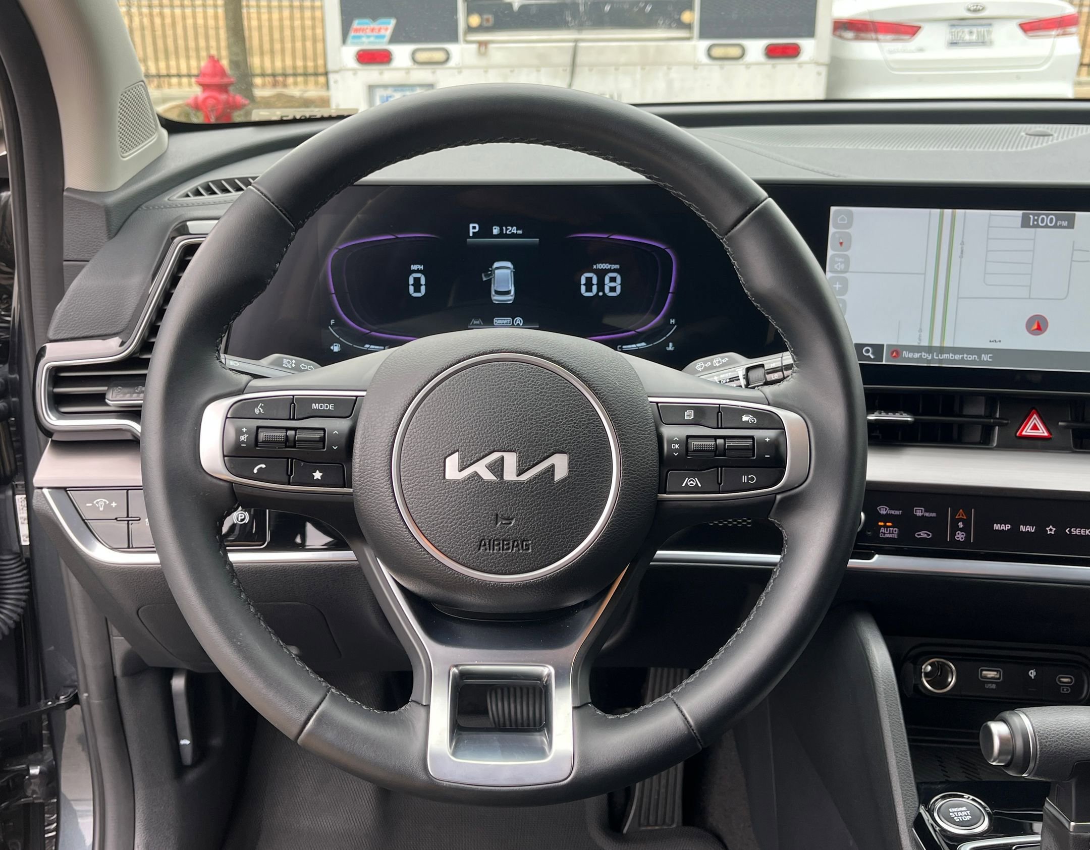 Used 2025 Kia Sportage EX image 19