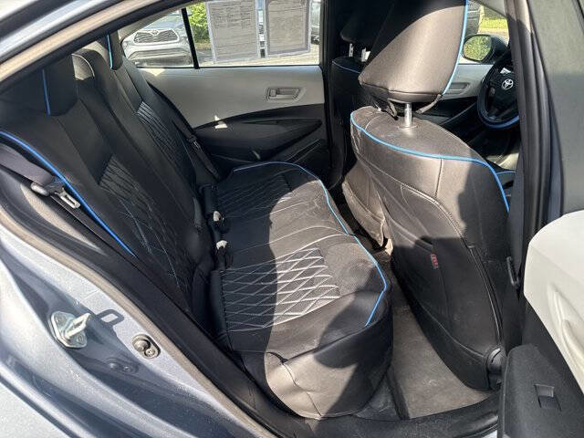Used 2023 Toyota Corolla LE image 9