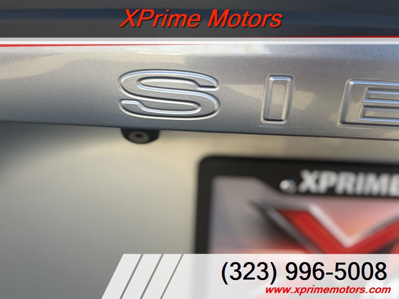 Used 2015 Toyota Sienna XLE w/ XLE Navigation Package FWD image 11