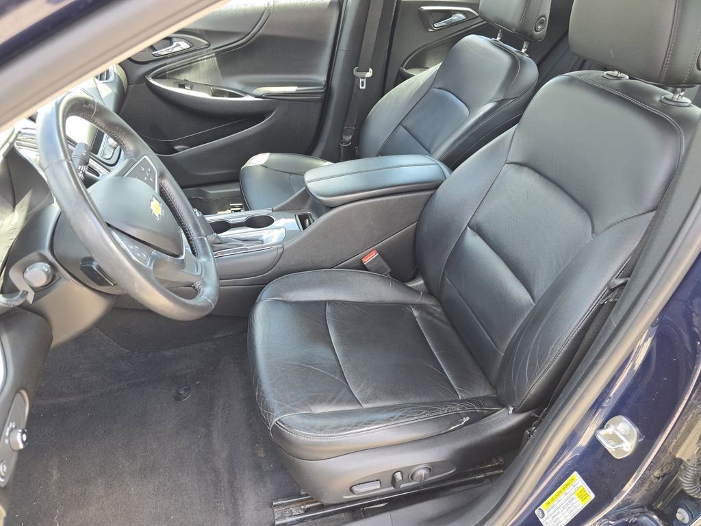 Used 2016 Chevrolet Malibu LT w/ Leather Package FWD image 22