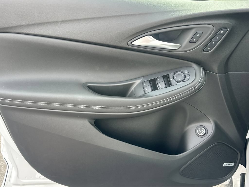 New 2026 Buick Encore GX Avenir w/ Avenir Technology Package AWD/4WD image 13